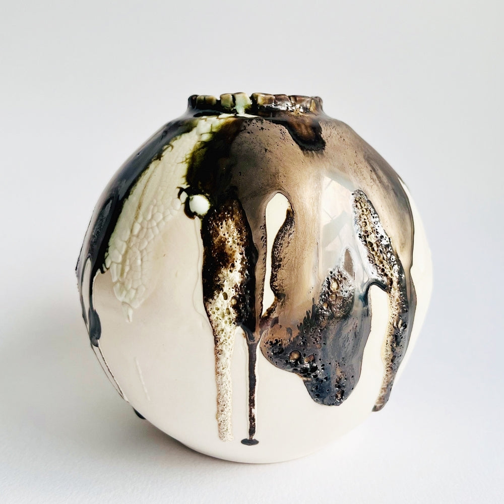 Wabi-Sabi Moon Jar wider neck- Bronze Glaze