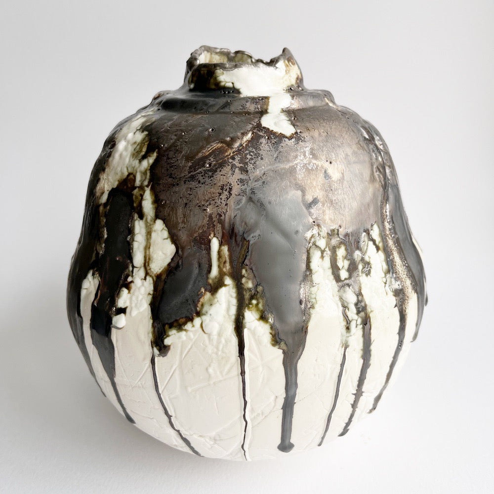 Ginger Jar shaped porcelain vase with bronze glazed drips